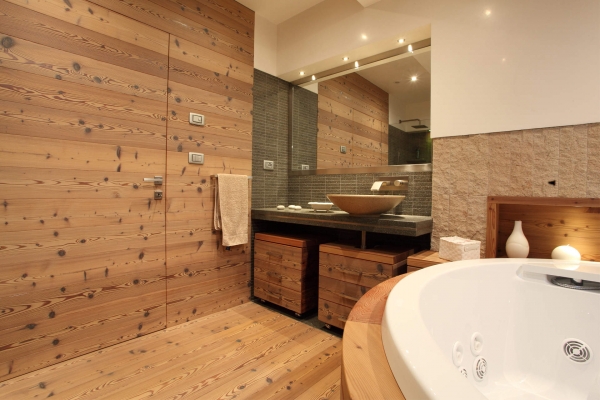 dettaglio bagno legno artigianale